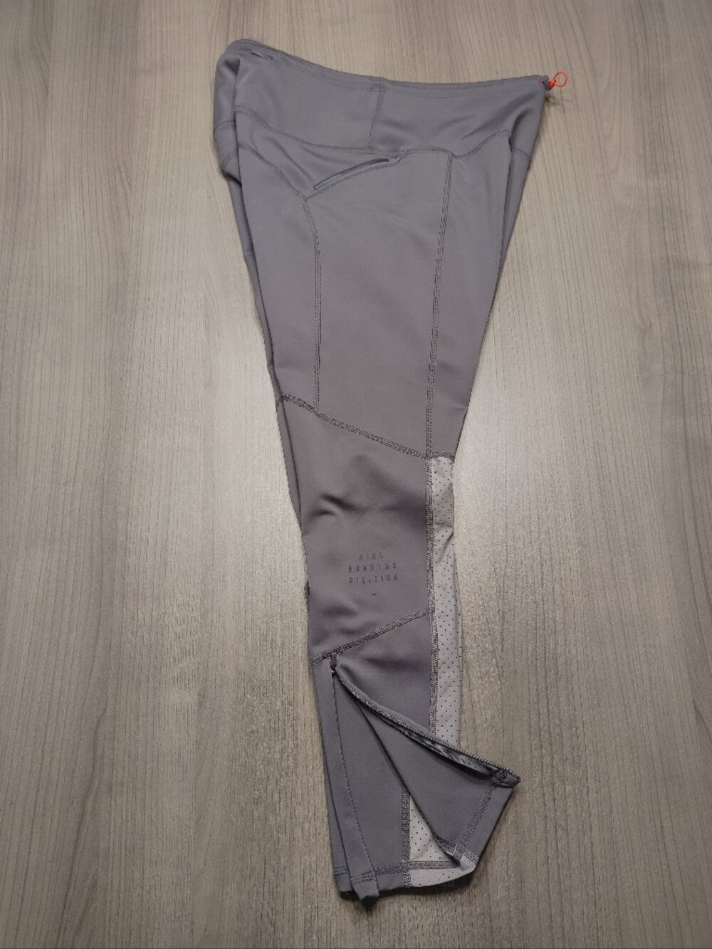 Women's Nike DRI-FIT ADV Run Division Epic Luxe Size L